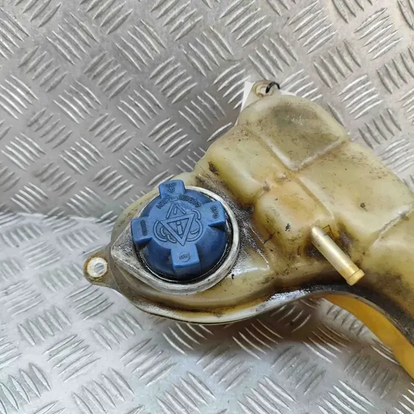 Kühlmittel-Ausgleichsbehälter Audi A8 S8 D2 1997 image 7