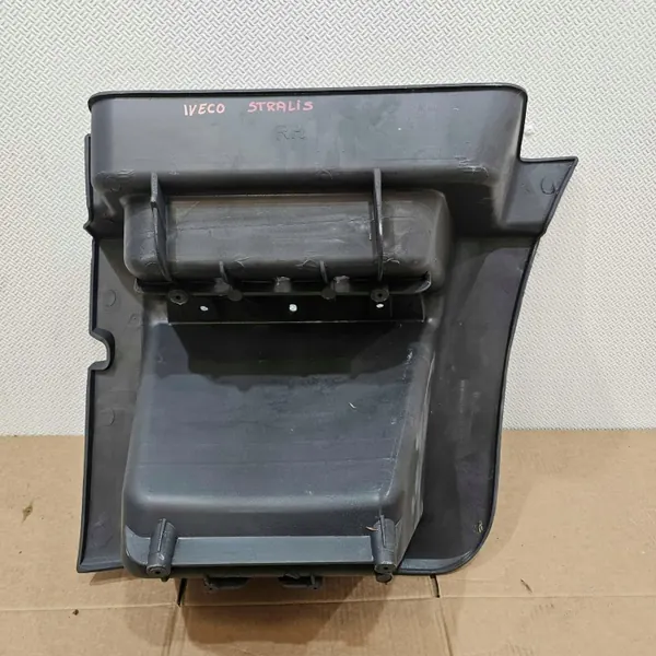 IVECO STRALIS Treeplank OEM STRALIS STOPIEŃ PRAWY - Rechterkant image 5