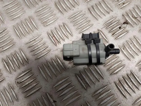 Porsche Cayenne Ventile OEM 077906283D - Gebraucht image 4