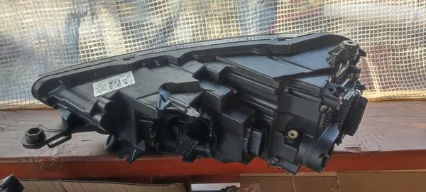 Farol Dianteiro Skoda Fabia IV image 6