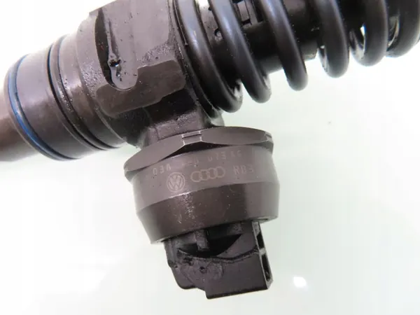 Bosch 0 986 441 559 Pompowtryskiwacz (PDE) image 6