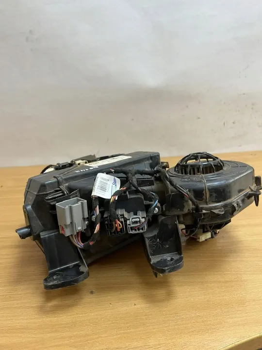 Lämmitysydin OEM D5142 Land Rover Discovery Sport image 4