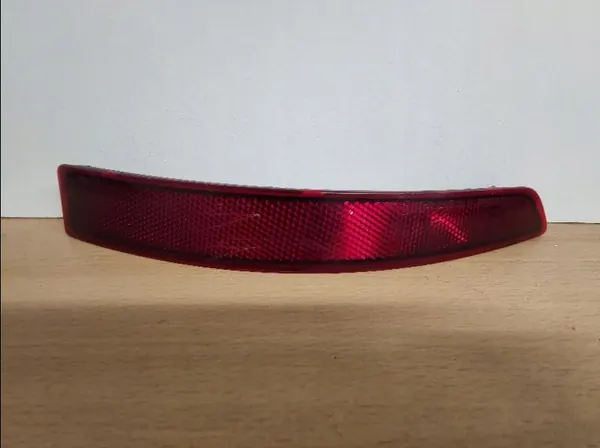 Volkswagen OE 5C6945105B reflector trasero image 3