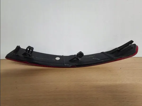 Volkswagen OE 5C6945105B reflector trasero image 4