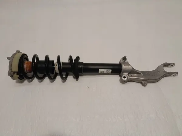 Audi A4 B9 Lift Berline Amortisseur Avant Droit 8W0413031AA image 3