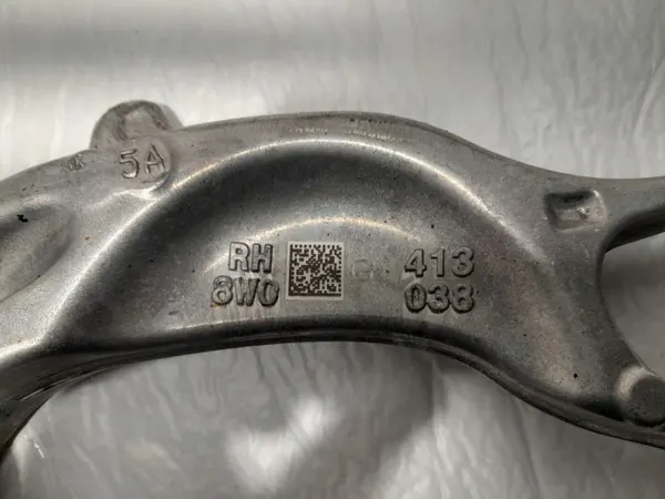 Audi A4 B9 Lift Berline Amortisseur Avant Droit 8W0413031AA image 4