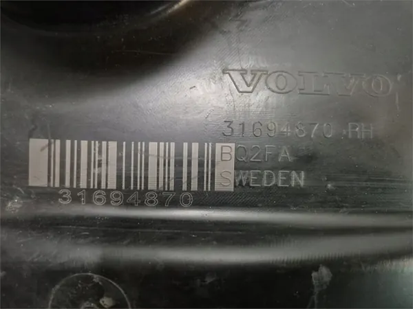 Aile avant droite Volvo XC60 II OEM 31694870 image 4