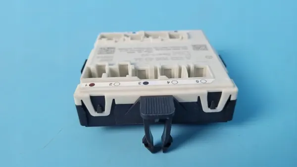 Mercedes EQE 350+ Deurmodule OEM A2239004334 image 4