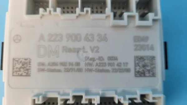 Mercedes EQE 350+ Deurmodule OEM A2239004334 image 7