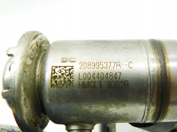 AdBlue-injector OEM 208995377R voor Dacia Duster II image 4