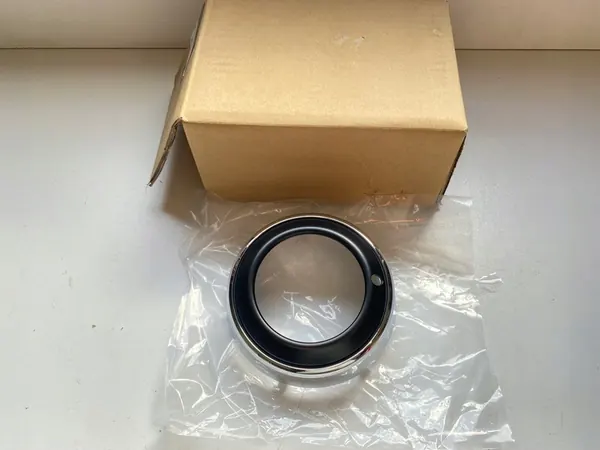 Cadre de Halogène Mitsubishi OE 8321A289 image 2