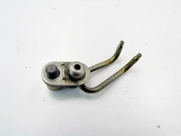 Bico de óleo OEM M20A MS14784835 para Toyota image 4