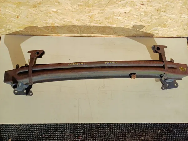 Viga parachoques delantera Skoda Octavia II OEM 1Z0807111 image 2