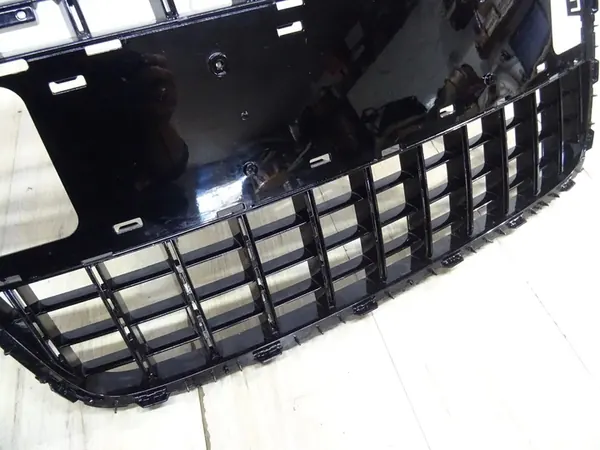 Audi OE 4L0853651H Grille image 4