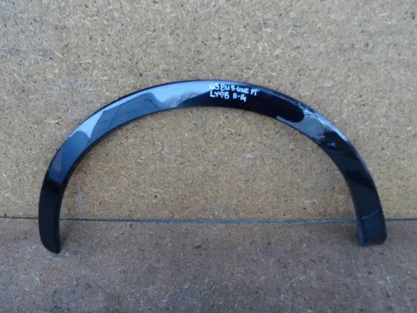 AUDI Q3 8U S-LINE 11-14 Oikea Takalokasuoja image 7