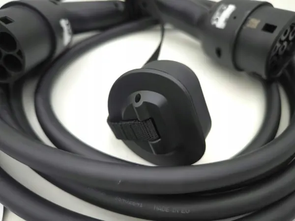 Câble de charge EV Hyundai Kona II 2024 OEM 66632ADU023A image 4