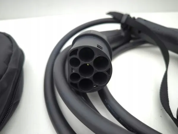 Câble de charge EV Hyundai Kona II 2024 OEM 66632ADU023A image 5