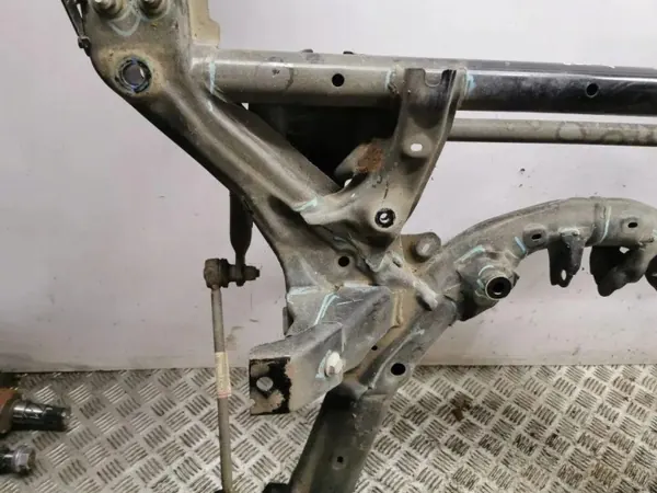 Tesla Model 3 2022 Vorderes Hilfsrahmen OEM M3GF3GA1FS1 image 8