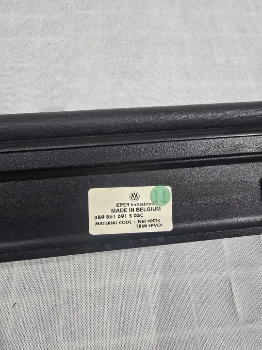 Gebrauchte Volkswagen OE 3B9861691S Kofferraumrollo image 6
