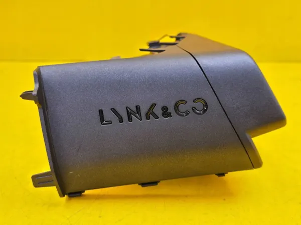 Lynk & Co 01 vasen konsolin ilmanvaihtohila OEM 8890214160 image 5