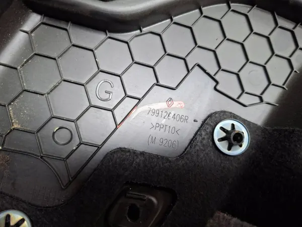 OEM S26301387 Vänster Bagageutrymmessidopanel Renault Captur II image 5