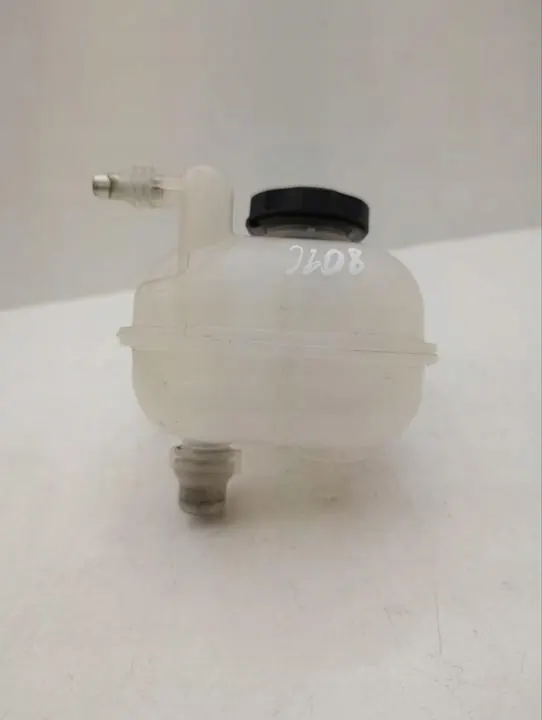 Kylvätskebehållare OEM 68379827AB Jeep Grand Cherokee image 4