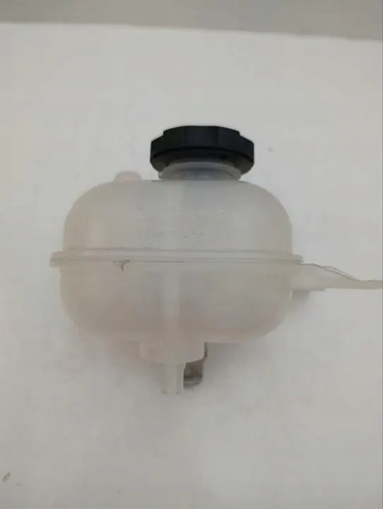 Kylvätskebehållare OEM 68379827AB Jeep Grand Cherokee image 5