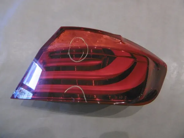 BMW 5 F10 F11 10-16 Luz Trasera Derecha image 5