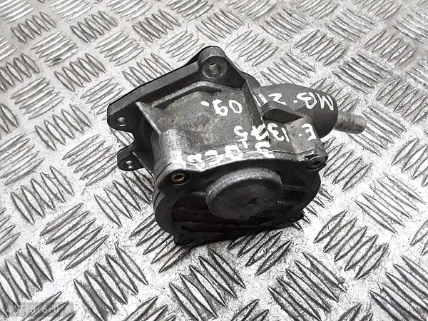 Pompe à vide Mercedes E Class 2009 A64223065 image 4