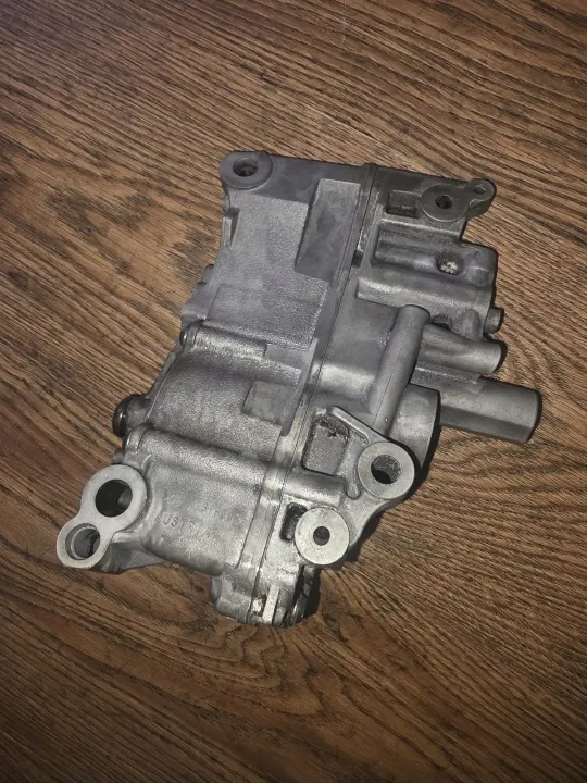 Bomba de aceite OEM 7551004 para BMW E60 3.0 272CV image 3