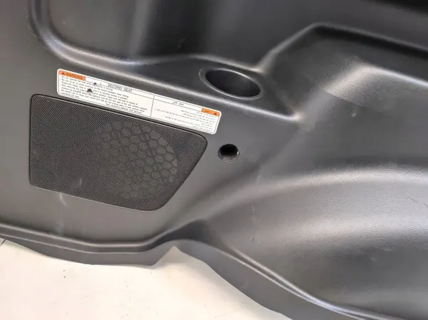 OEM 64730-60050 Takapenkin verhoilu oikea taka Toyota Land Cruiser image 9