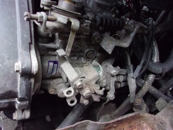 Bomba de combustible Mitsubishi Pajero II L200 2.5 TD image 2