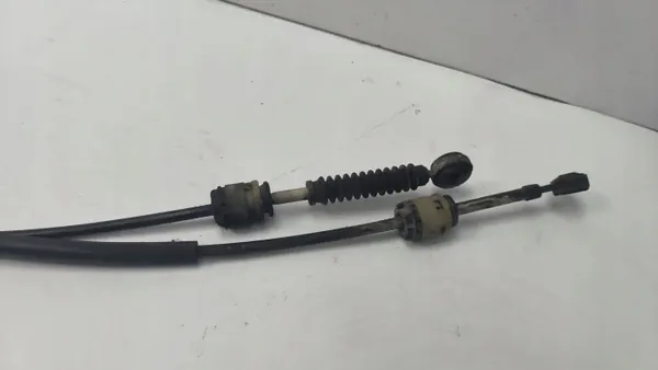 NISSAN OEM Versnellingskabelbevestiging - Gebruikt Onderdeel image 3