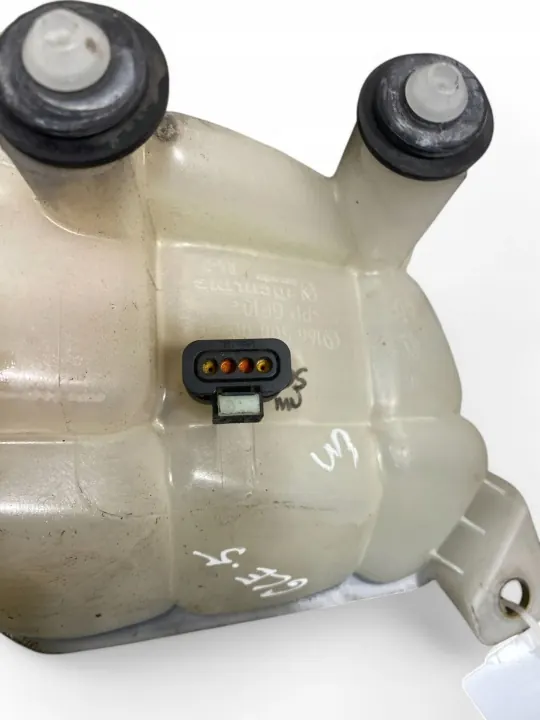 Tanque de expansão de refrigerante OEM A1665000049 image 8