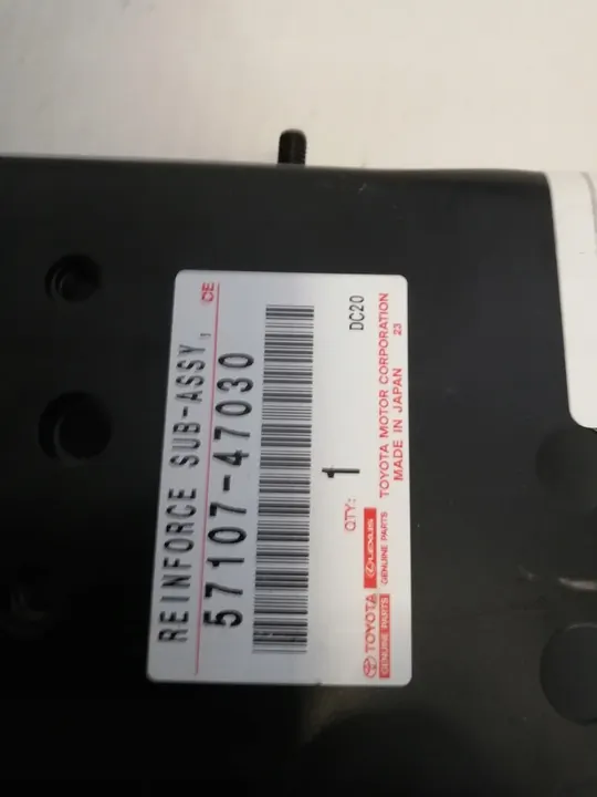 Toyota OE 53218-12901 Frontpanel image 2
