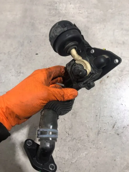 Lämmitysventtiili OEM 059121737AR VW Touareg III:lle image 6