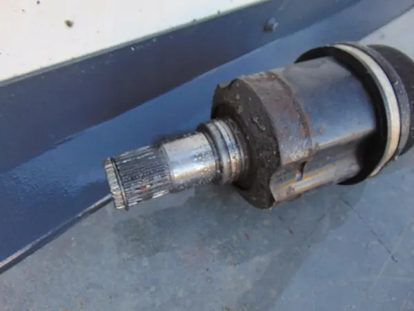 Vänster framaxel Hyundai Tucson I 2.0 CRDI image 3