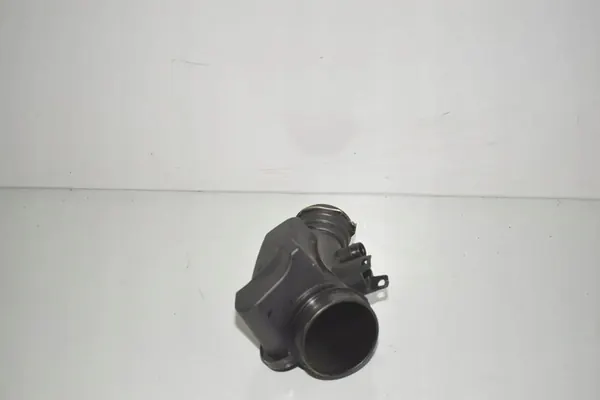 Manguera de aire BMW 2 Cabrio (F23) 2.0L 135kw 2017 OEM 13718601681 image 2