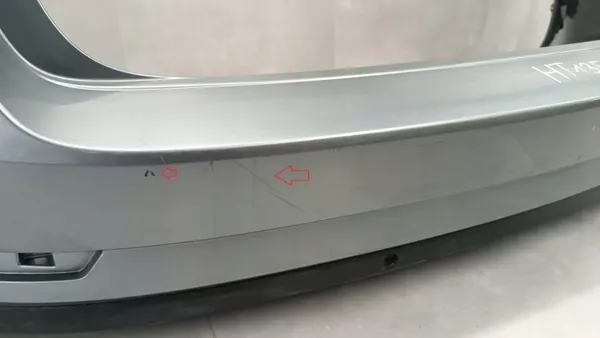 Skoda Superb 3 takapuskuri OEM 3V9807421 HT135 image 5