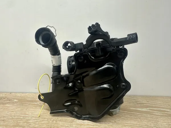 Separador de óleo BMW X3 X4 X5 G05 G20 G21 B57 OEM 11157925785 image 3