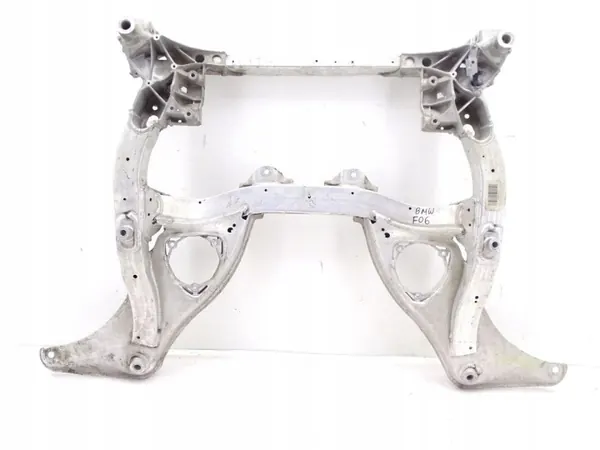 Etukori OEM 6797643 BMW 6-sarja M6 F06:lle image 2