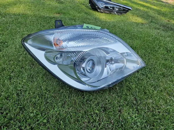 Rechter XENON Lamp A9068201061 MERCEDES SPRINTER W 906 image 2