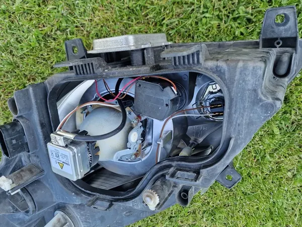 Rechter XENON Lamp A9068201061 MERCEDES SPRINTER W 906 image 7