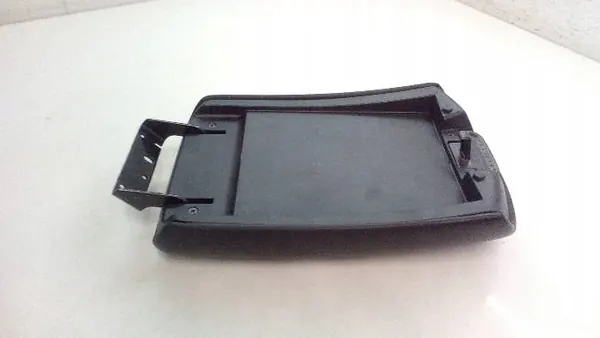 Begagnad Infiniti Q50 armstödslock OEM 0 image 5
