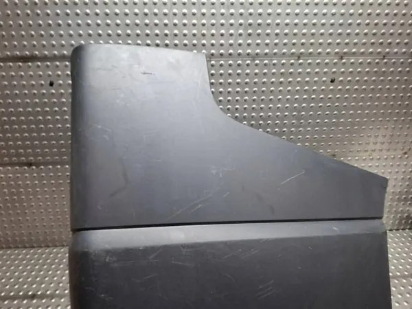 Canto para-choques traseiro direito OEM S26301318 Usado image 3
