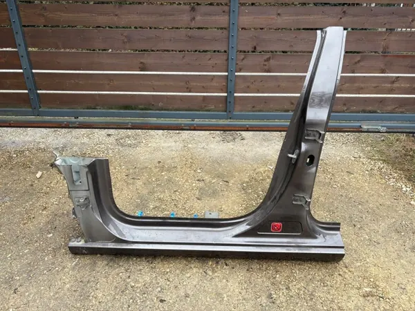 Seuil de Porte Gauche PEUGEOT 308 T9 - Pièce OEM image 2