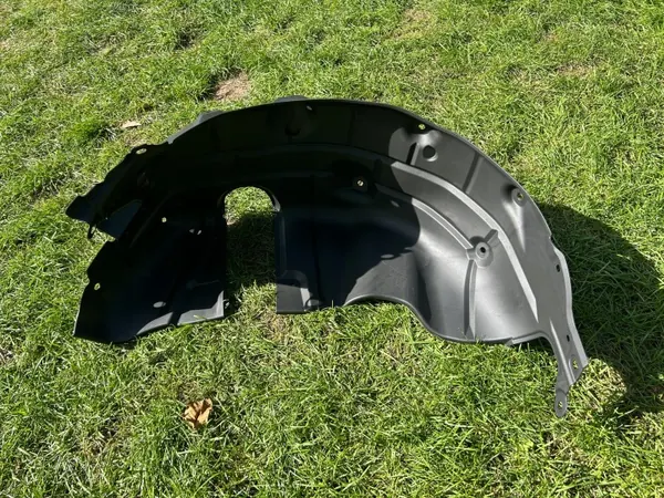 Rechte hintere Radlauf OEM 65637-0D010 für Toyota Yaris Cross image 3