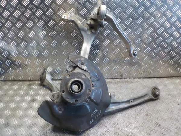 Pivot de direction avant droit AUDI A6 C6 ZWROTNICA P.P. image 2