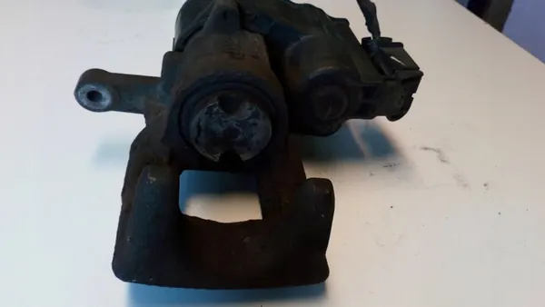 Linker hinterer Bremssattel Citroen C4 Picasso II OEM 1608998880 image 4