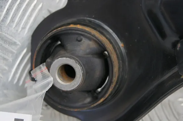 Braccio di controllo anteriore Kia 54500CV000 image 5